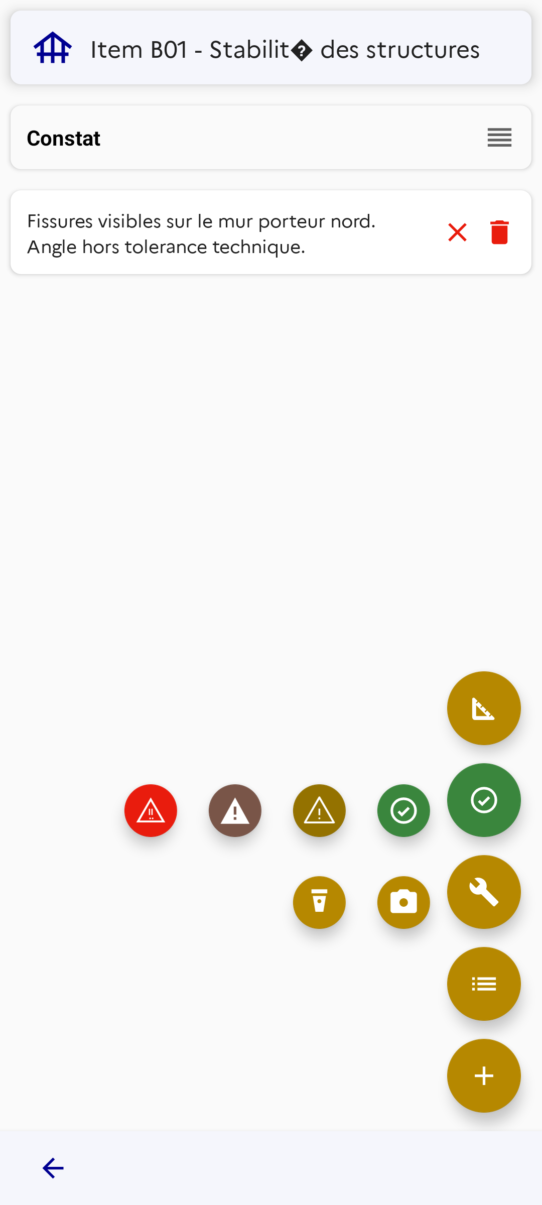 EDGAR mobile — saisie d'un constat avec le menu de boutons flottants pour les outils, l'ajout d'un constat et l'évaluation de l'item